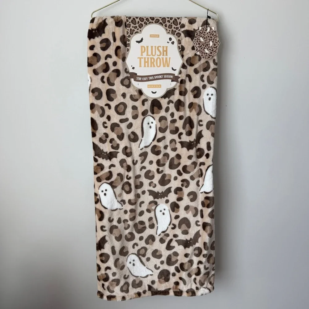 New Envogue Leopard Ghost Bats Throw Blanket 60x70 Brown Halloween Cute Spooky
